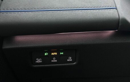 Volkswagen Tiguan II, 2025 год, 4 690 000 рублей, 32 фотография