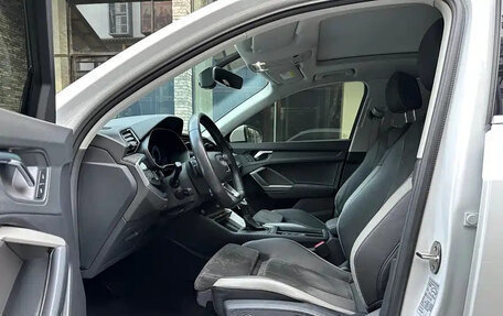 Audi Q3, 2021 год, 2 500 000 рублей, 8 фотография