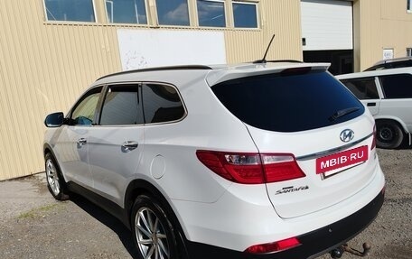 Hyundai Santa Fe III рестайлинг, 2014 год, 2 000 000 рублей, 4 фотография