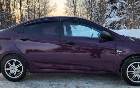 Hyundai Solaris II рестайлинг, 2011 год, 650 000 рублей, 4 фотография