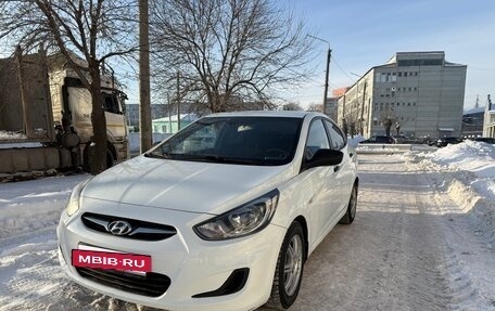 Hyundai Solaris II рестайлинг, 2011 год, 599 000 рублей, 2 фотография