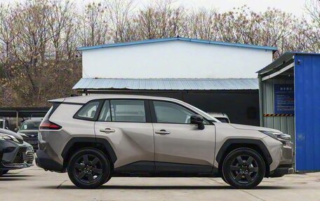 Toyota RAV4, 2025 год, 4 800 000 рублей, 8 фотография
