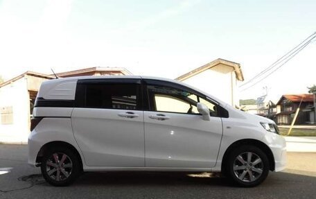 Honda Freed I, 2014 год, 871 000 рублей, 9 фотография