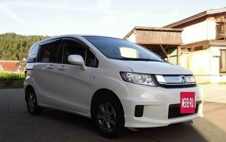 Honda Freed I, 2014 год, 871 000 рублей, 4 фотография