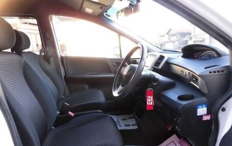 Honda Freed I, 2014 год, 871 000 рублей, 10 фотография