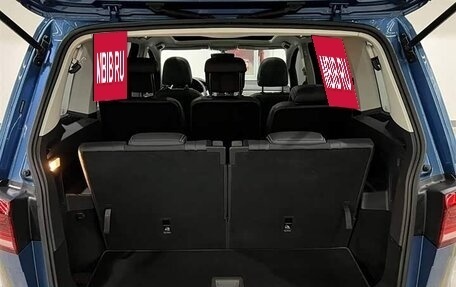 Volkswagen Touran III, 2021 год, 1 710 000 рублей, 10 фотография