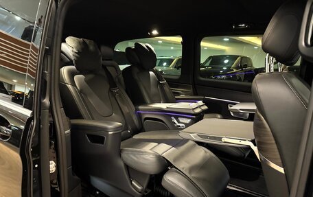 Mercedes-Benz V-Класс, 2024 год, 13 490 000 рублей, 28 фотография