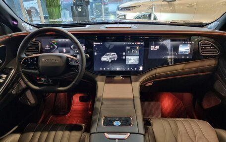 CheryExeed VX, 2023 год, 6 700 000 рублей, 16 фотография