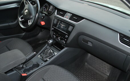 Skoda Octavia, 2017 год, 1 590 000 рублей, 11 фотография