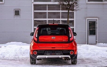 KIA Soul II рестайлинг, 2017 год, 1 395 000 рублей, 5 фотография