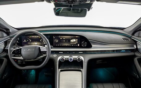 CheryExeed TXL, 2024 год, 3 880 000 рублей, 10 фотография