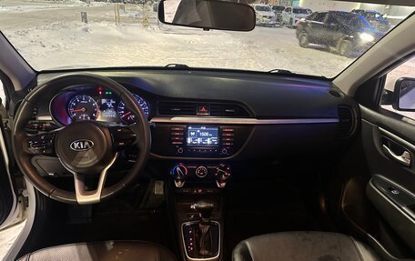 KIA Rio IV, 2018 год, 749 000 рублей, 10 фотография