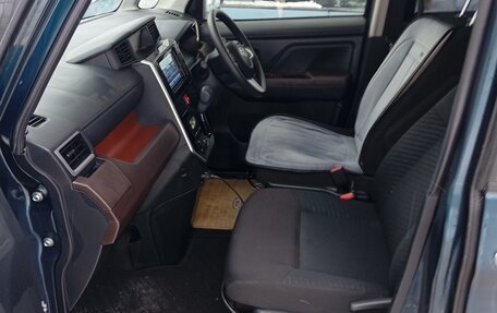 Toyota Roomy I, 2019 год, 1 200 000 рублей, 12 фотография