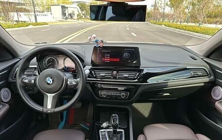 BMW 1 серия, 2022 год, 1 794 000 рублей, 10 фотография