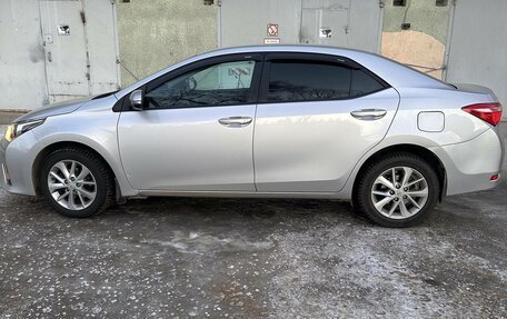 Toyota Corolla, 2015 год, 1 080 000 рублей, 4 фотография