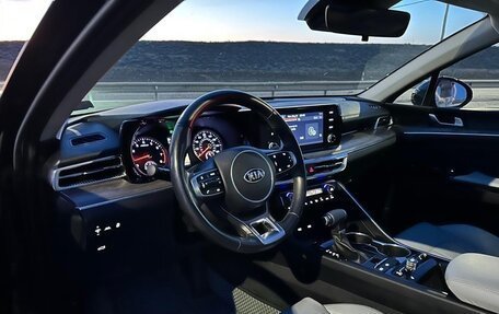 KIA K5, 2020 год, 3 000 000 рублей, 2 фотография