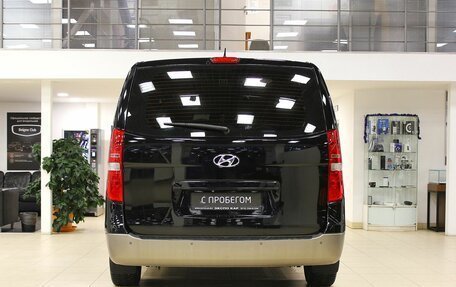 Hyundai H-1 II рестайлинг, 2016 год, 1 930 000 рублей, 5 фотография