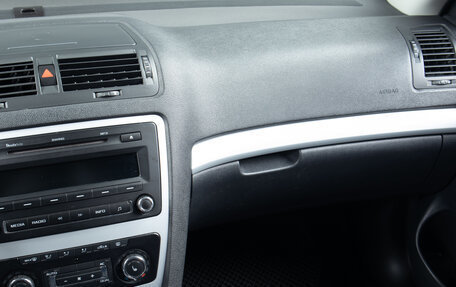 Skoda Octavia, 2011 год, 869 000 рублей, 13 фотография