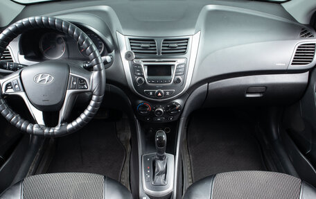 Hyundai Solaris II рестайлинг, 2016 год, 899 000 рублей, 8 фотография