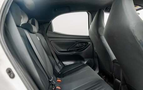 Toyota Yaris, 2020 год, 1 290 000 рублей, 7 фотография