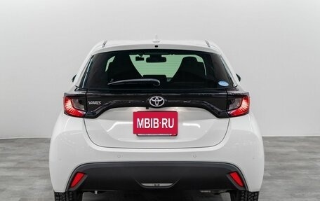 Toyota Yaris, 2020 год, 1 290 000 рублей, 4 фотография