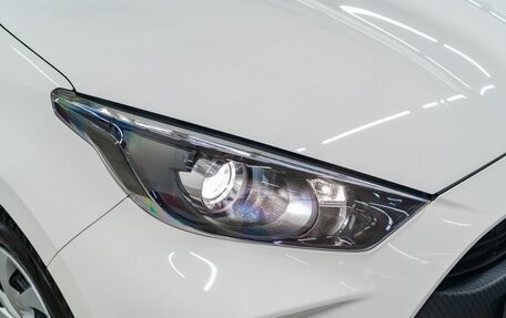 Toyota Yaris, 2020 год, 1 290 000 рублей, 19 фотография