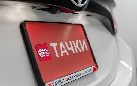 Toyota Yaris, 2020 год, 1 290 000 рублей, 21 фотография