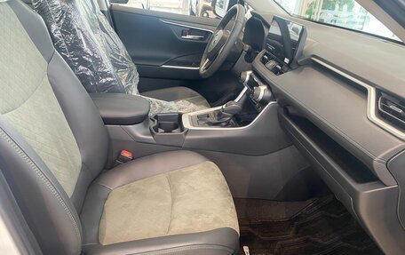 Toyota RAV4, 2025 год, 4 249 000 рублей, 16 фотография