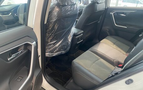 Toyota RAV4, 2025 год, 4 249 000 рублей, 23 фотография