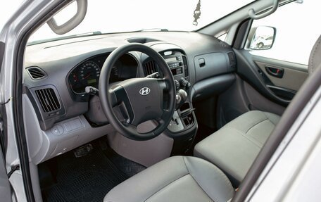 Hyundai Grand Starex Grand Starex I рестайлинг 2, 2011 год, 1 795 000 рублей, 11 фотография