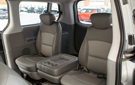 Hyundai Grand Starex Grand Starex I рестайлинг 2, 2011 год, 1 795 000 рублей, 16 фотография