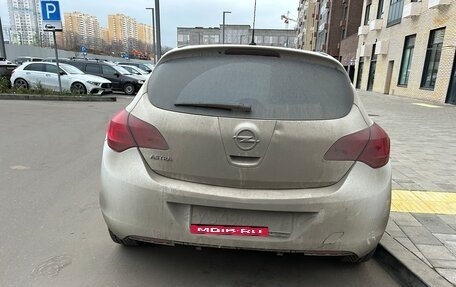 Opel Astra J, 2011 год, 300 000 рублей, 1 фотография