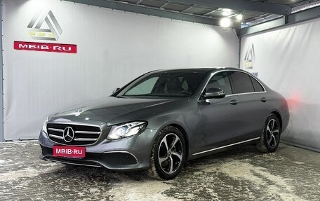 Mercedes-Benz E-Класс, 2018 год, 3 499 000 рублей, 1 фотография