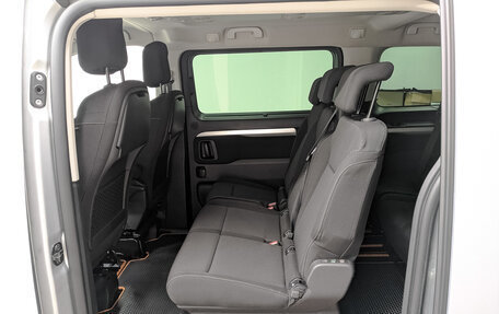 Opel Zafira Life I, 2021 год, 3 670 000 рублей, 18 фотография