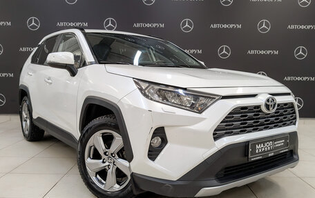 Toyota RAV4, 2020 год, 3 445 000 рублей, 3 фотография
