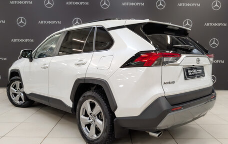 Toyota RAV4, 2020 год, 3 445 000 рублей, 7 фотография