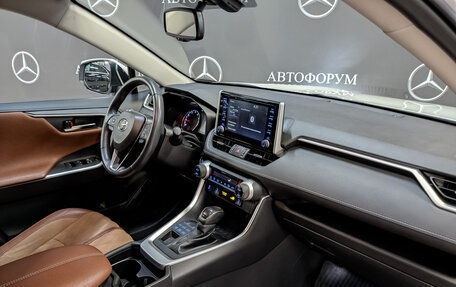 Toyota RAV4, 2020 год, 3 445 000 рублей, 13 фотография