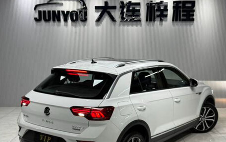 Volkswagen T-Roc I, 2022 год, 2 800 000 рублей, 6 фотография