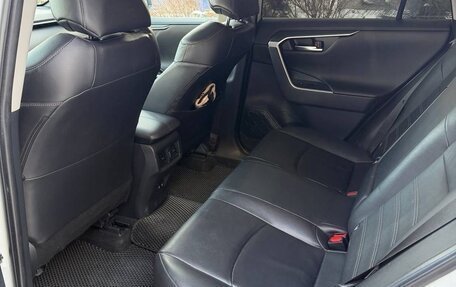 Toyota RAV4, 2020 год, 3 250 000 рублей, 28 фотография