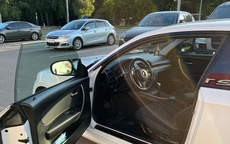 BMW 1 серия, 2011 год, 950 000 рублей, 8 фотография