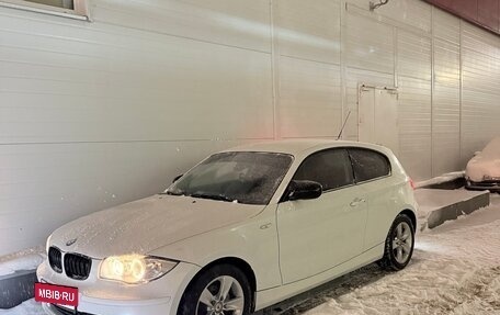 BMW 1 серия, 2011 год, 950 000 рублей, 15 фотография