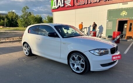 BMW 1 серия, 2011 год, 950 000 рублей, 6 фотография