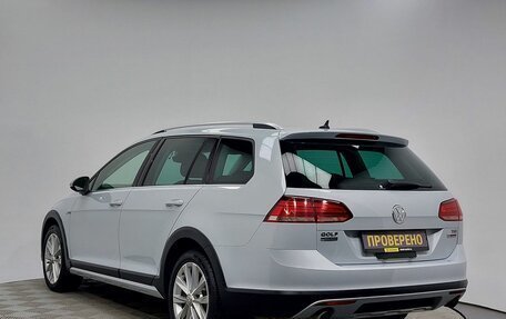 Volkswagen Golf VII, 2017 год, 1 950 000 рублей, 7 фотография