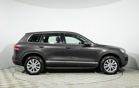 Volkswagen Touareg III, 2012 год, 1 999 898 рублей, 4 фотография