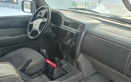 Nissan Patrol, 1999 год, 700 000 рублей, 5 фотография