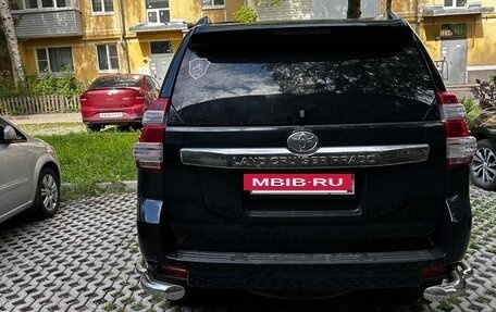 Toyota Land Cruiser Prado 150 рестайлинг 2, 2015 год, 3 400 000 рублей, 4 фотография