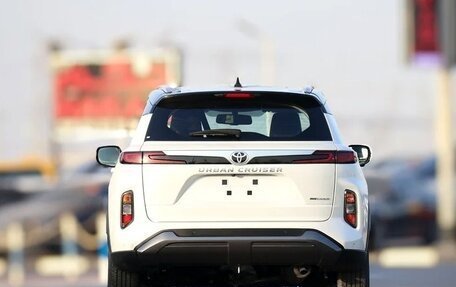 Toyota Urban Cruiser, 2025 год, 3 210 000 рублей, 4 фотография