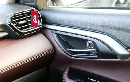 Toyota Urban Cruiser, 2025 год, 3 210 000 рублей, 14 фотография