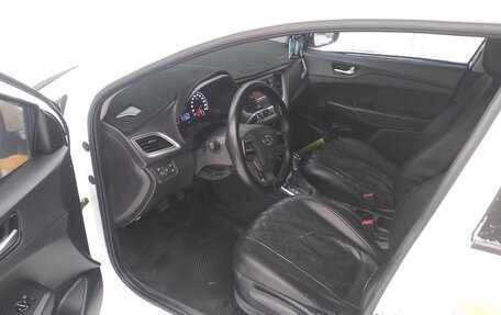 Hyundai Solaris II рестайлинг, 2018 год, 600 000 рублей, 8 фотография