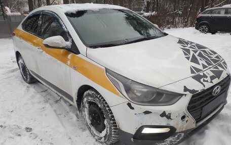 Hyundai Solaris II рестайлинг, 2018 год, 600 000 рублей, 5 фотография